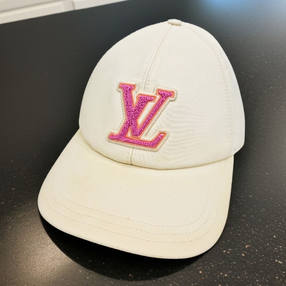 ✨️Authentic Louis Vuitton Signature Cap with Pink Lv Logo - Picture 6 of 16